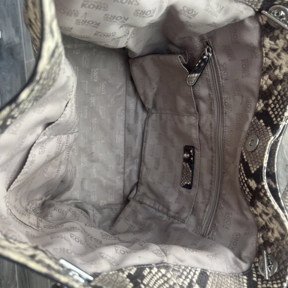 Michael Kors Gray Embossed Snakeskin Tote Handbag Purse Matching Wallet - Picture 3 of 9